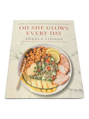 BOOK Oh She Glows Every Day: Quick and Simply Satisfying Plant-Based Recipes